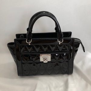 Michael Kors Vivianne Messenger Bag Patent Leather